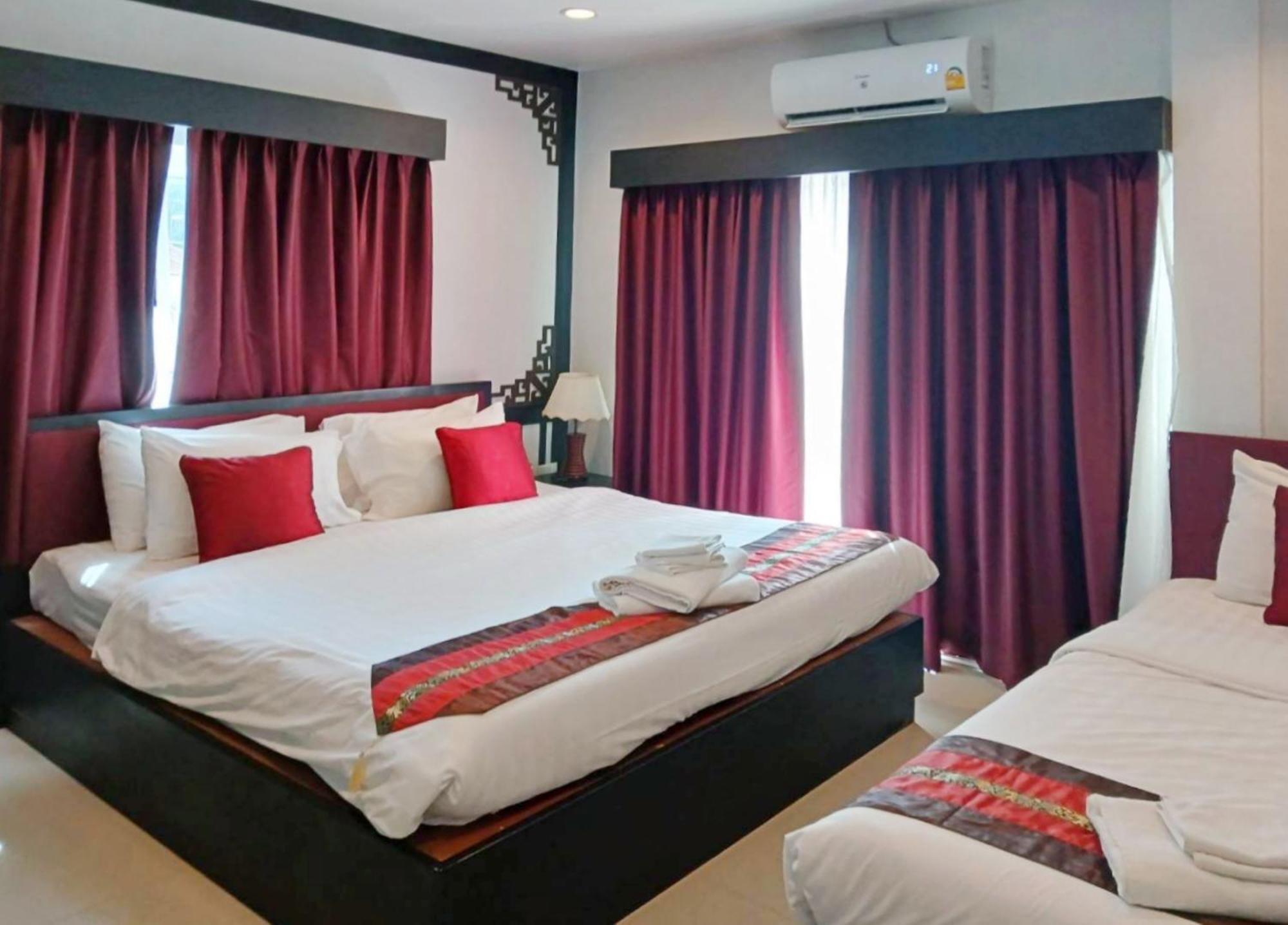 Sunray Beach Hotel Patong Exterior foto