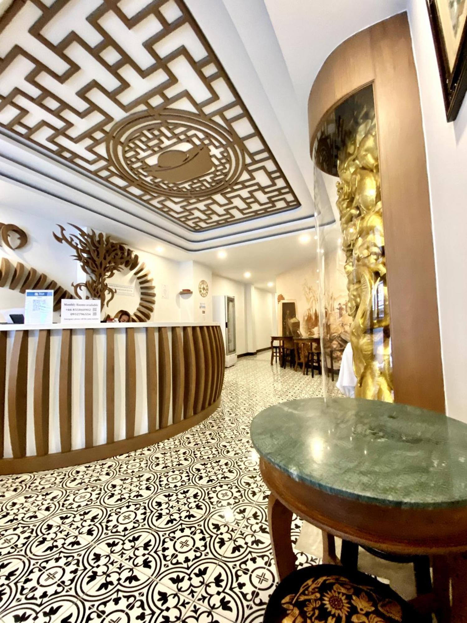 Sunray Beach Hotel Patong Exterior foto