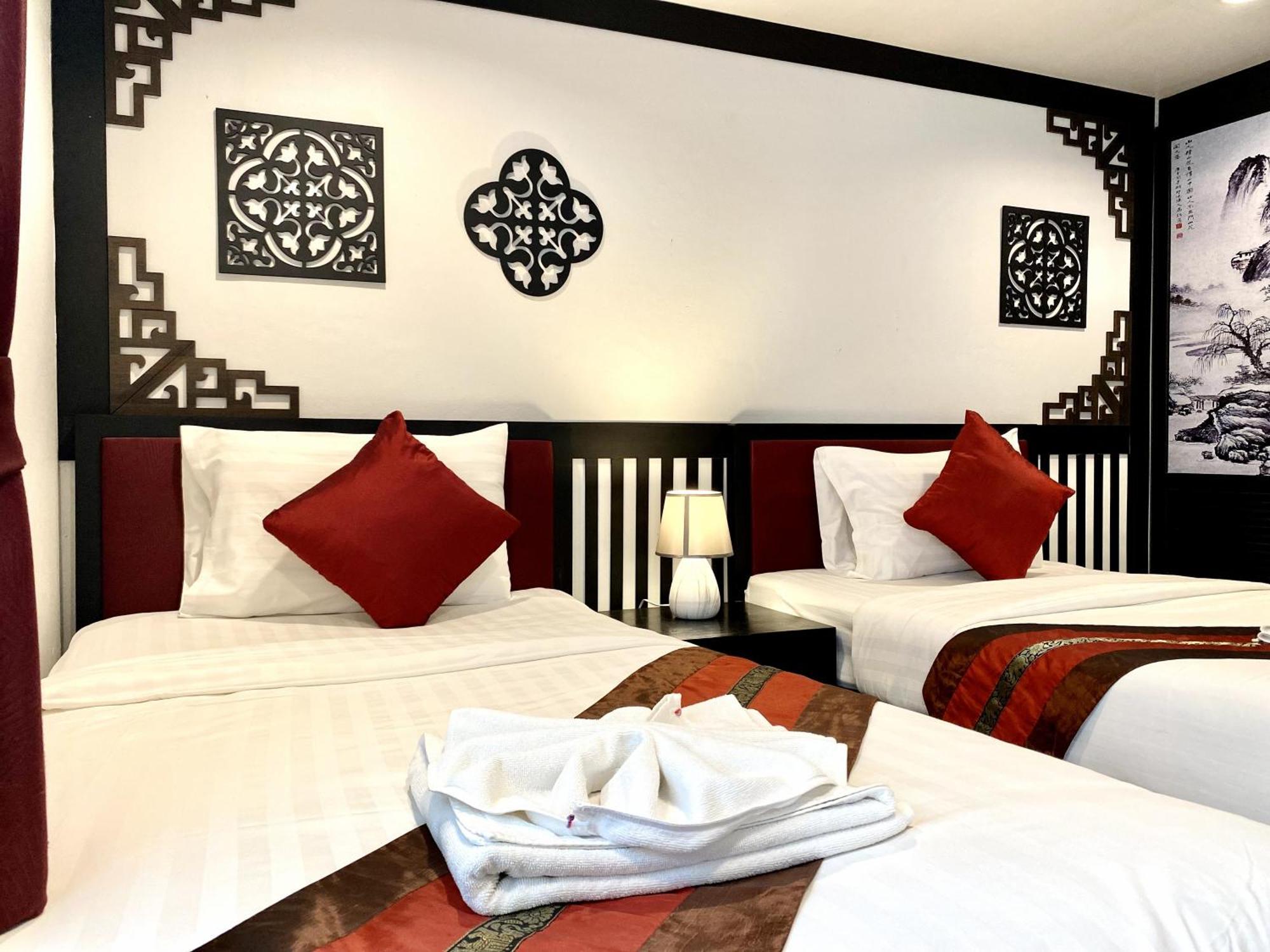 Sunray Beach Hotel Patong Exterior foto