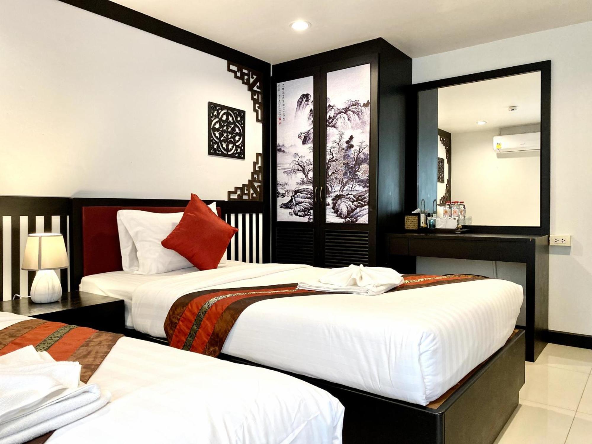 Sunray Beach Hotel Patong Exterior foto