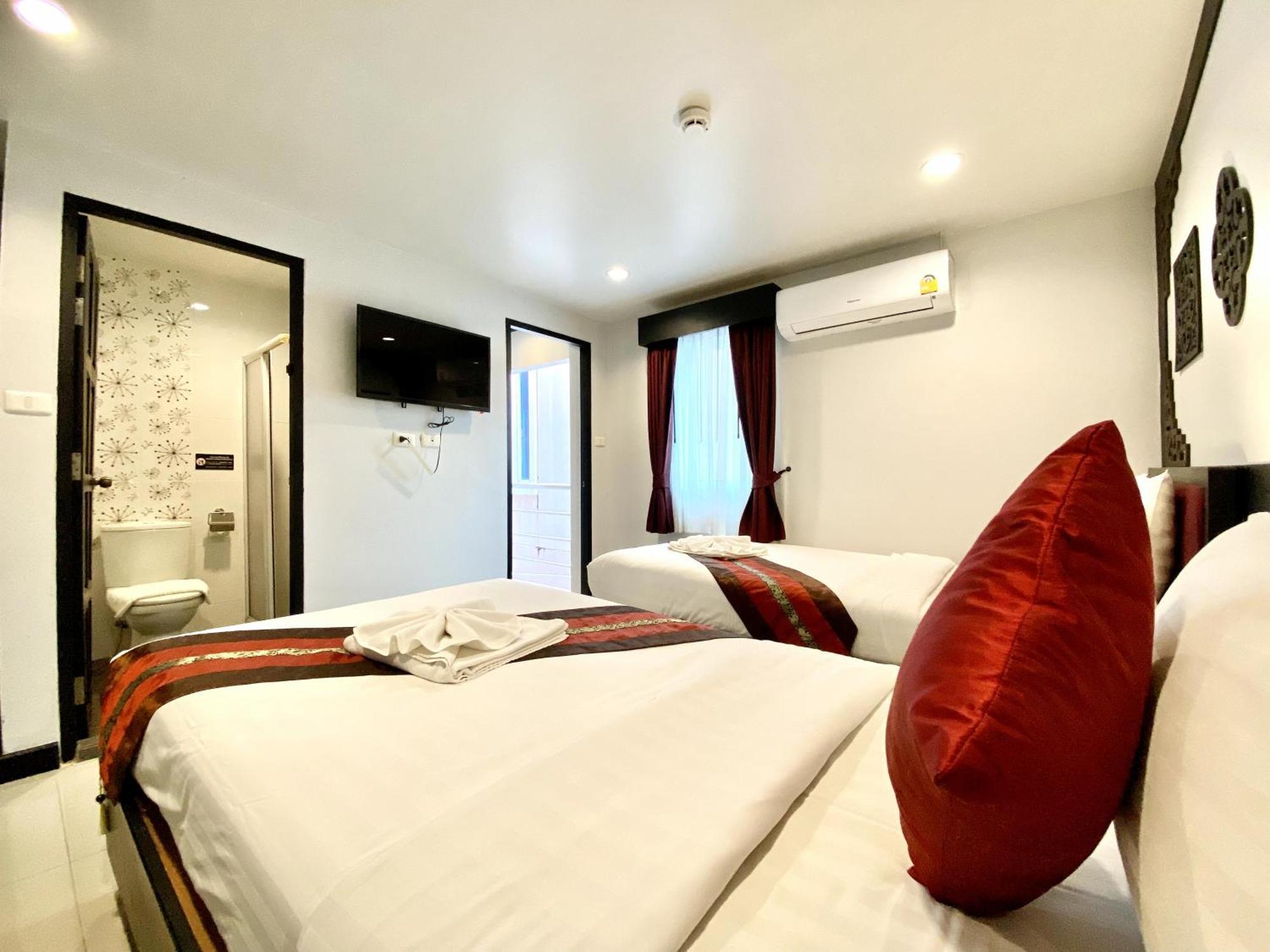 Sunray Beach Hotel Patong Exterior foto