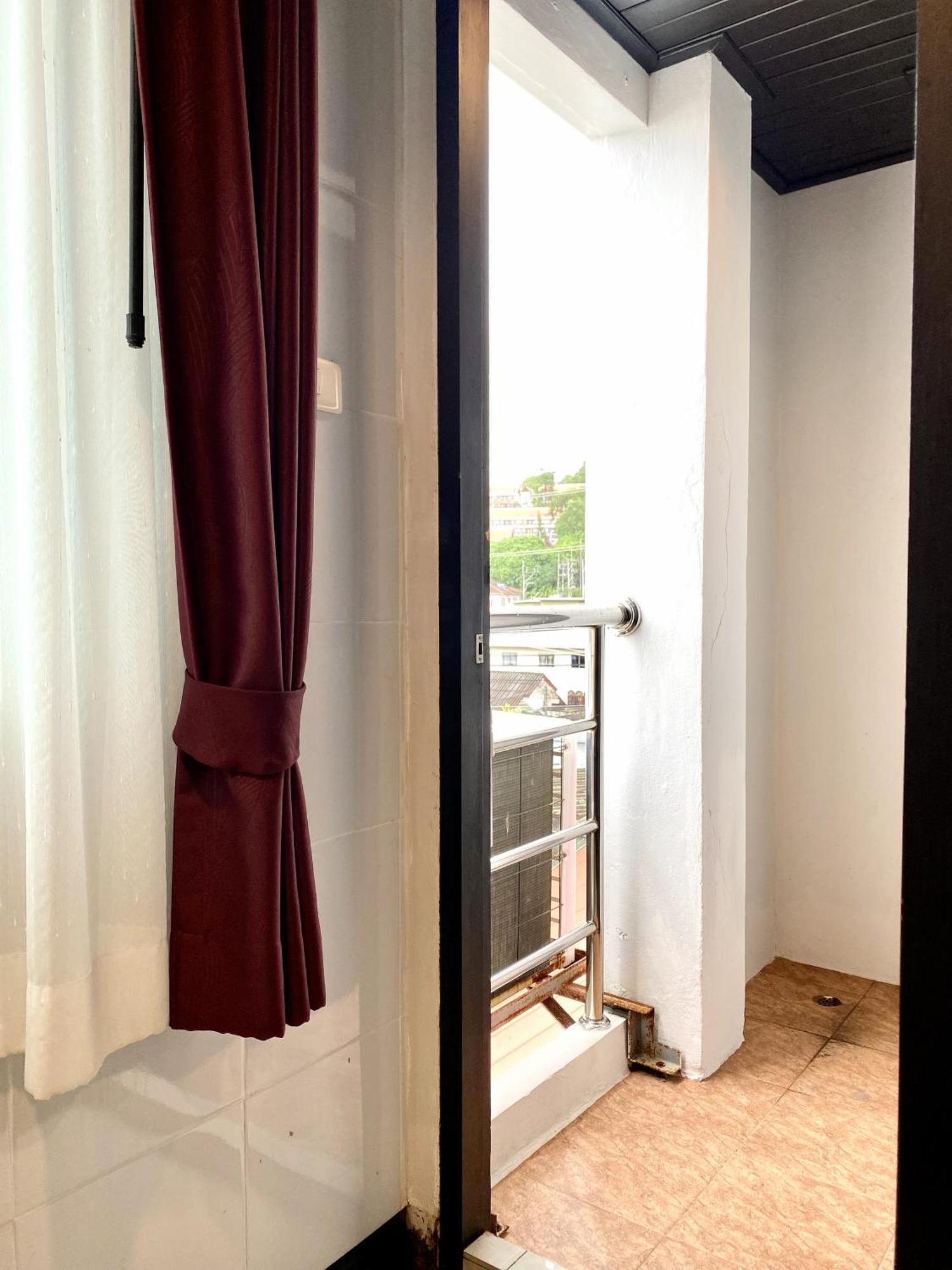Sunray Beach Hotel Patong Exterior foto