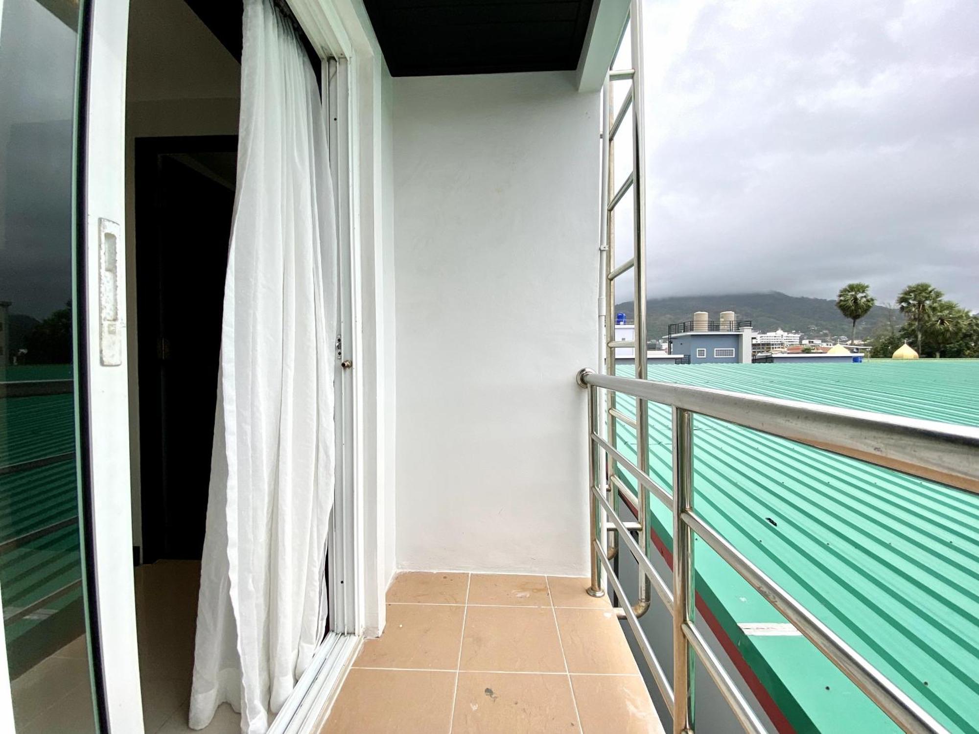 Sunray Beach Hotel Patong Exterior foto
